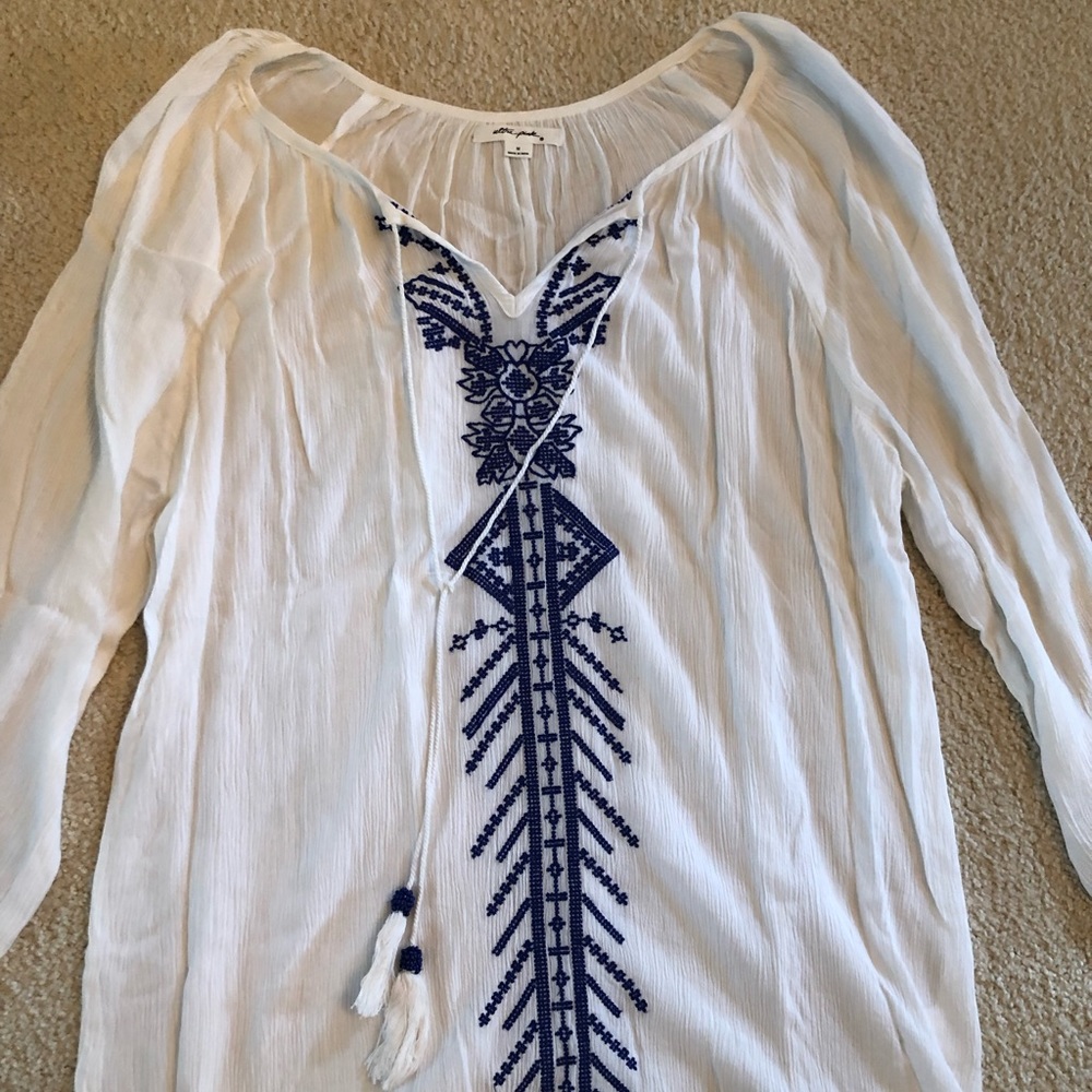 Stitch detailing blouse